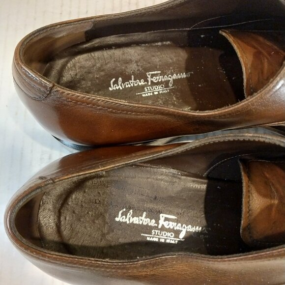 SALVATORE FERRAGAMO men's size 10 D brown Oxford. - Picture 2 of 10